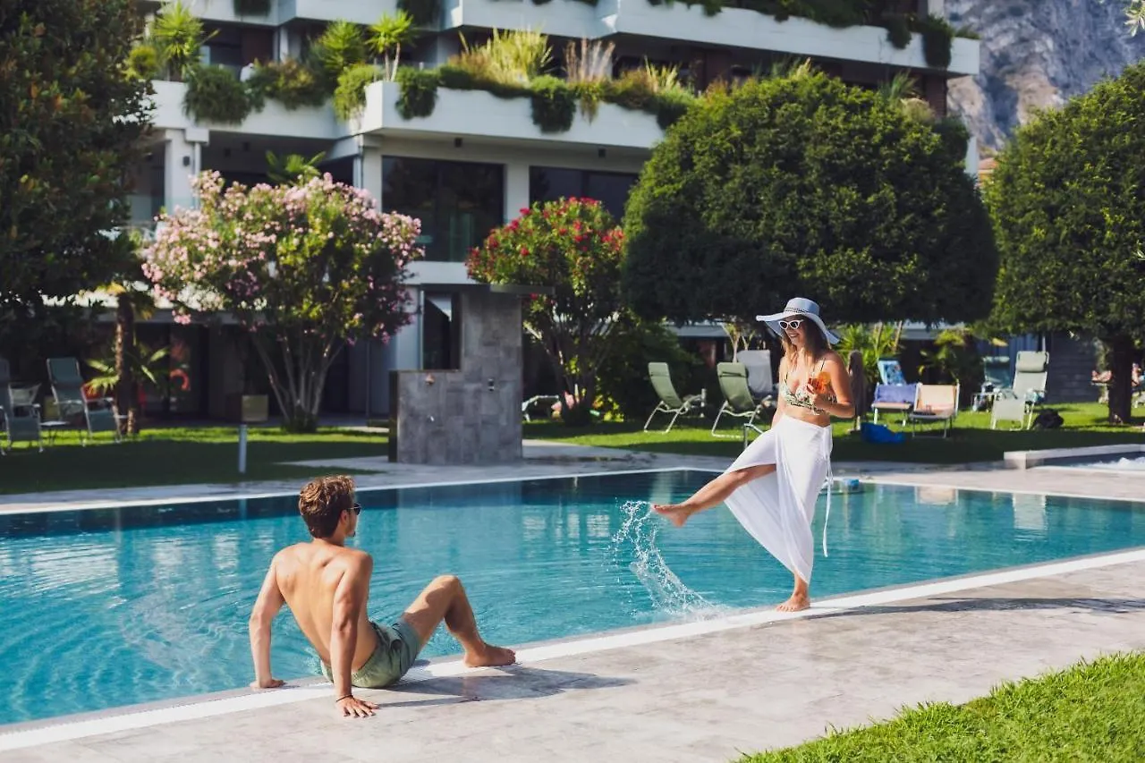 Hotel La Fiorita 리몬네술가르다