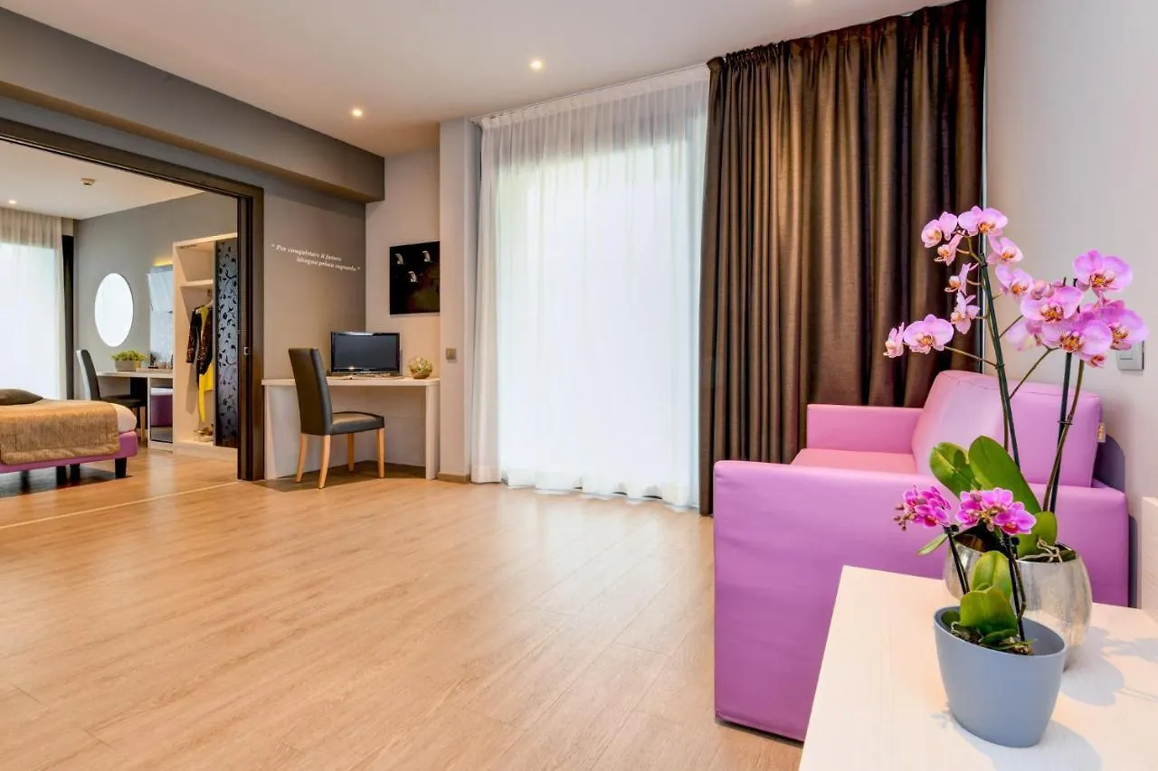 Hotel La Fiorita Limone sul Garda Italy