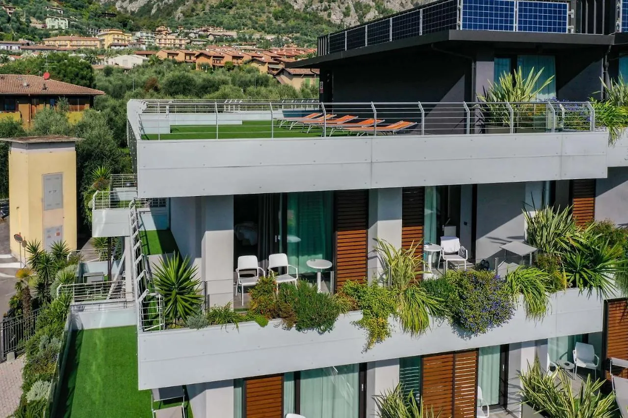 Hotel La Fiorita Limone sul Garda 4*,  Italy
