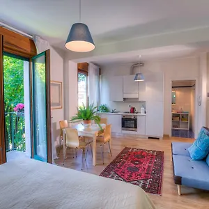 فندق مبيت وإفطار Rita's Garden