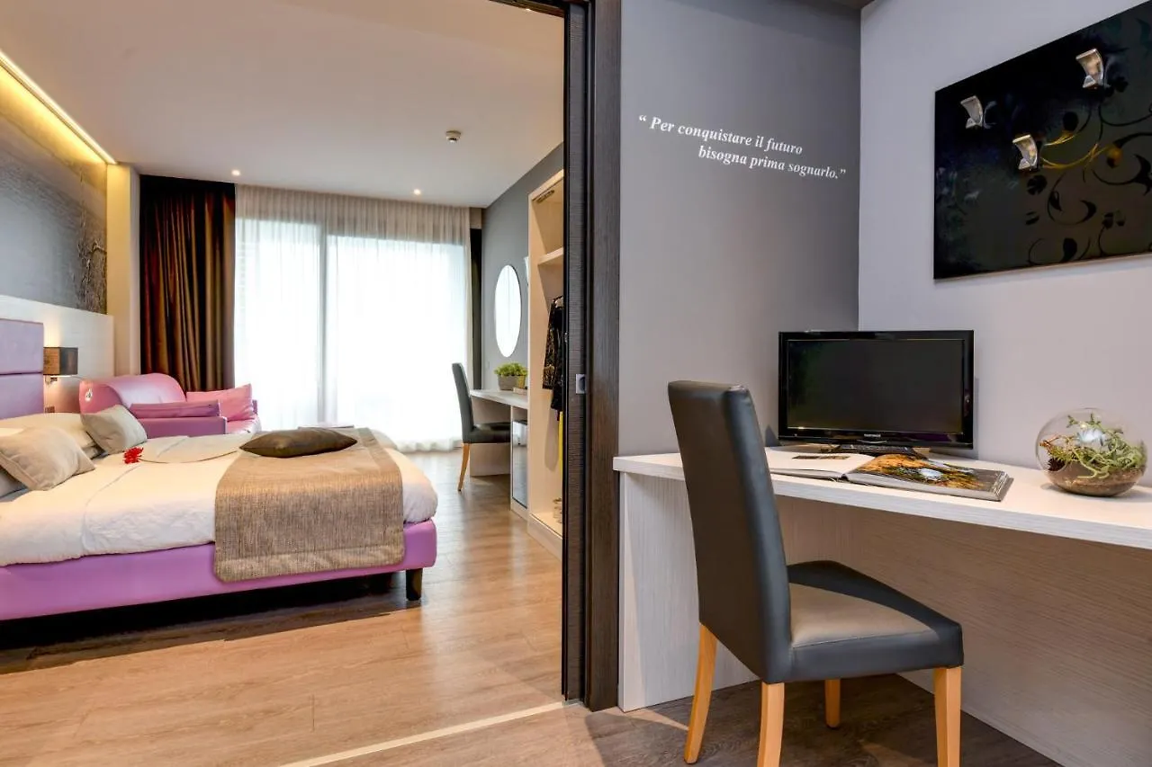Hotel La Fiorita Limone sul Garda Italy