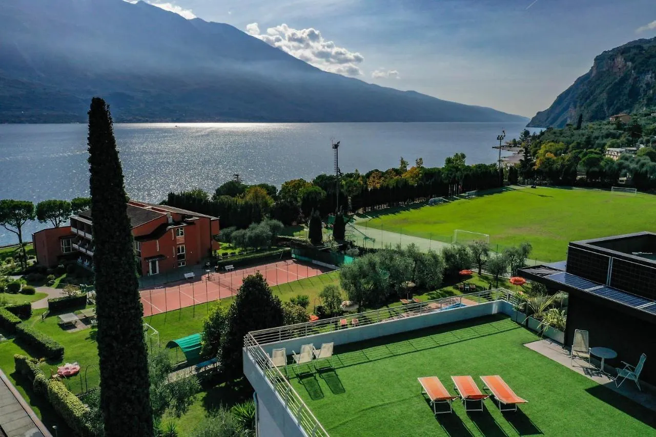 Hotel La Fiorita Limone sul Garda 4*,