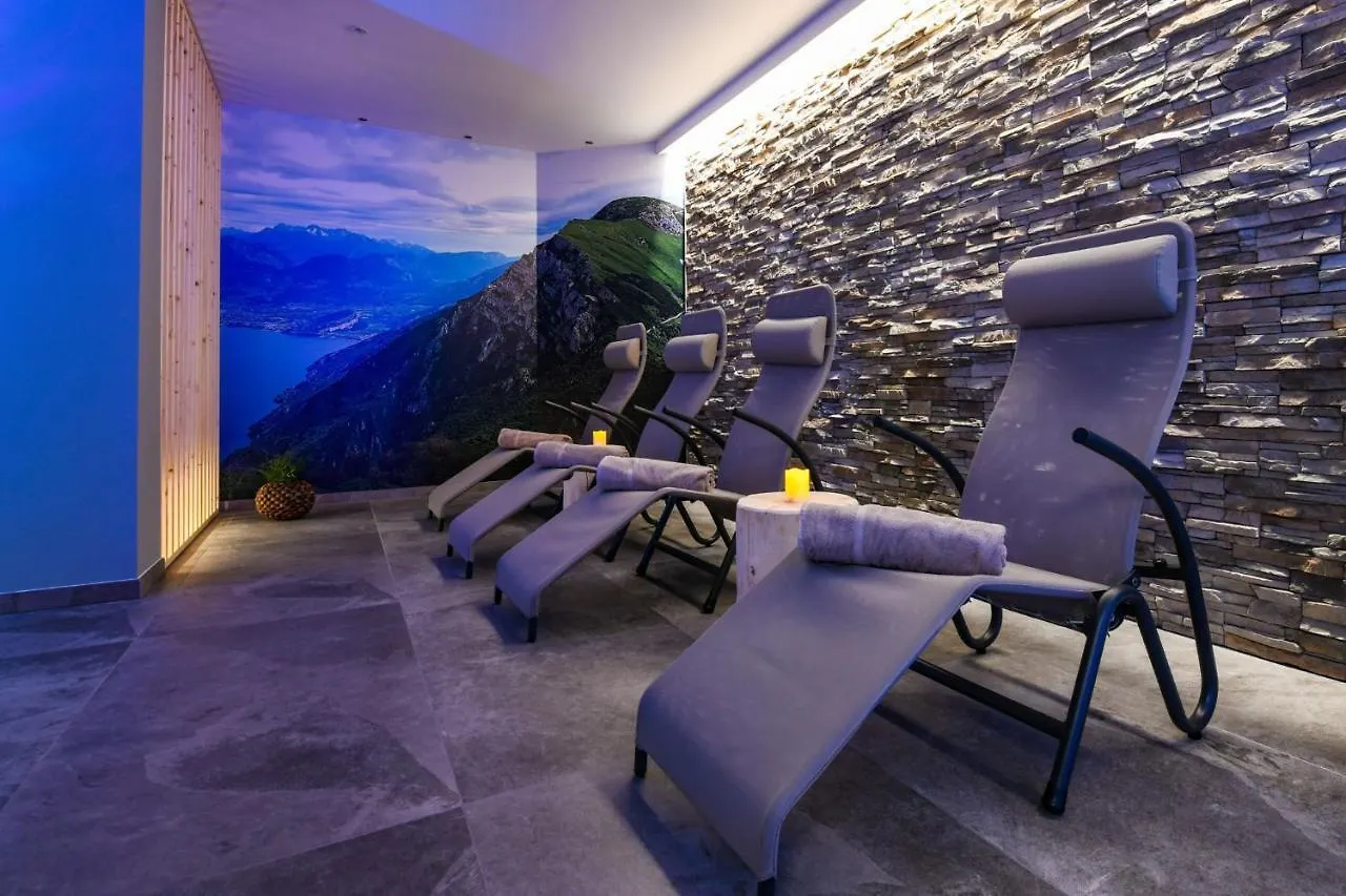 Hotel La Fiorita Limone sul Garda Itálie